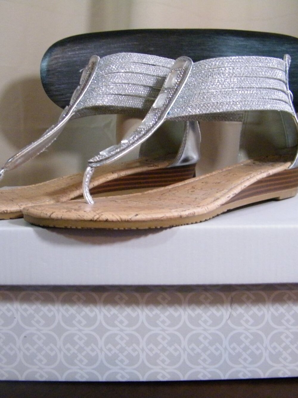 Sandal Gladys daisy fuentes  sz.8.5 M